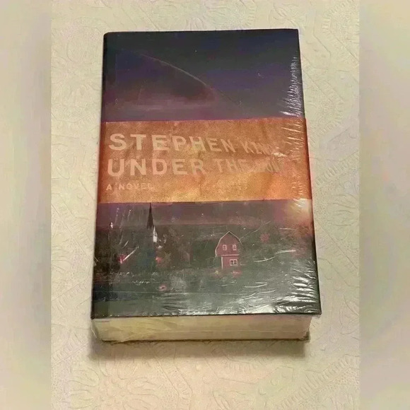 Stephen King Brand New Under The  Dome Hardcover Book Viking Books - Picture 6 of 9
